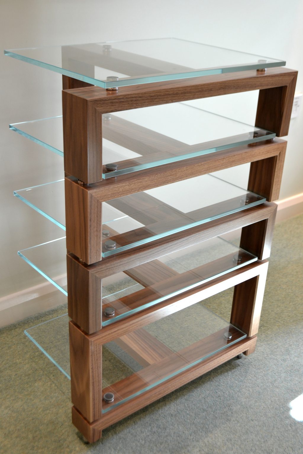 Simrak Equipment Rack