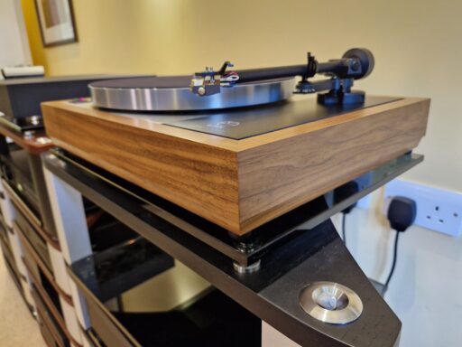 Linn LP12 Walnut