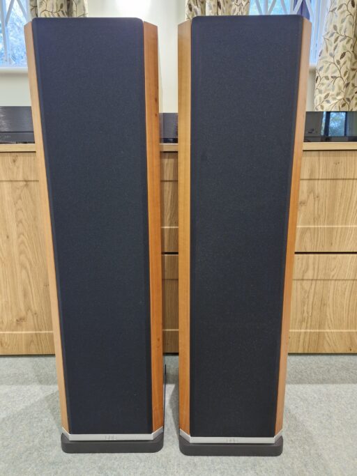 Kudos T-606 Loudspeakers in Tineo
