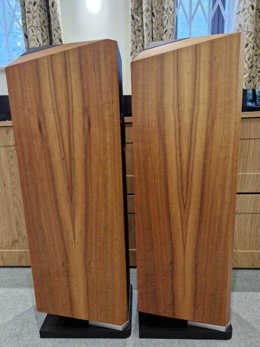 Kudos T-606 Loudspeakers in Tineo