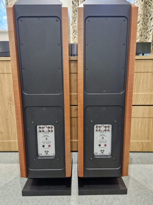 Kudos T-606 Loudspeakers in Tineo
