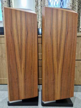 Kudos T-606 Loudspeakers in Tineo