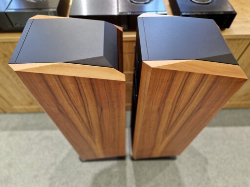 Kudos T-606 Loudspeakers in Tineo